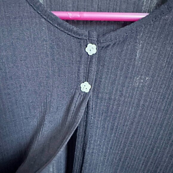 Flower Button Cardigan - Picture 3 of 3